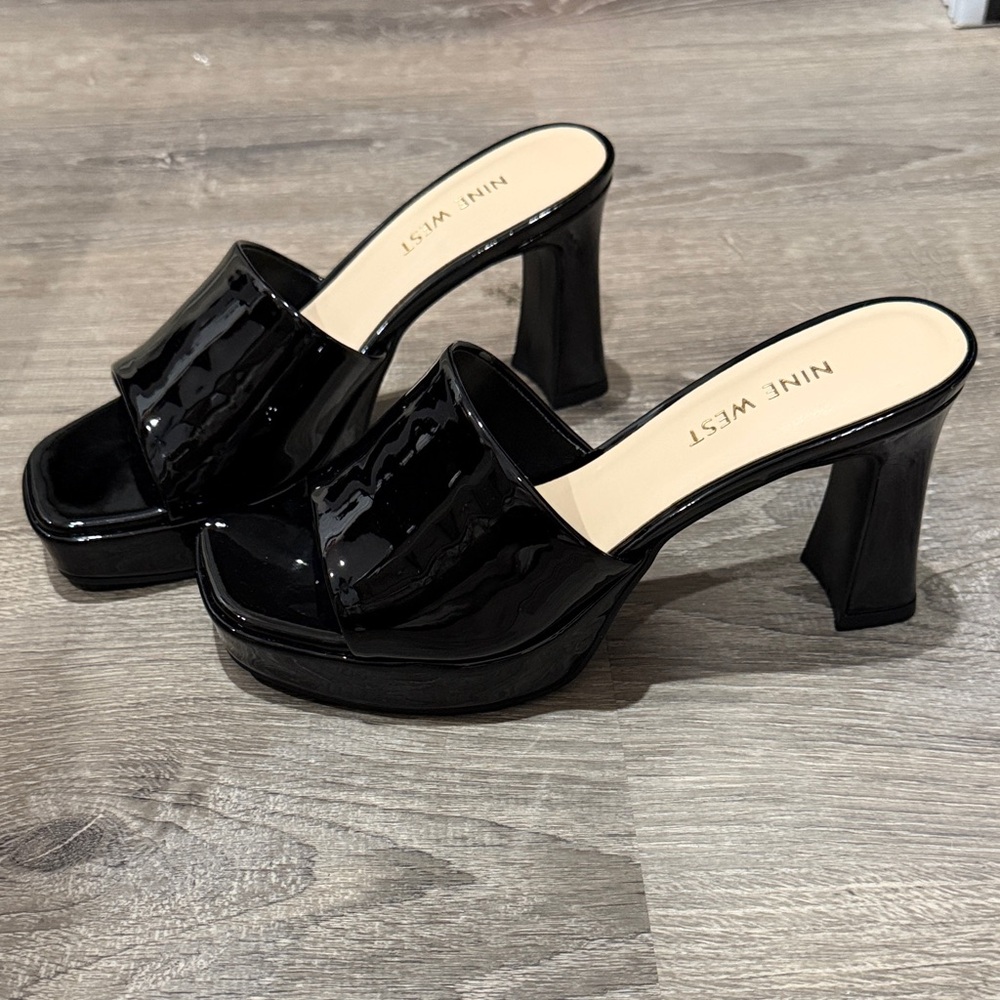Nine West Black Patent Platform Mule Heels Size 7